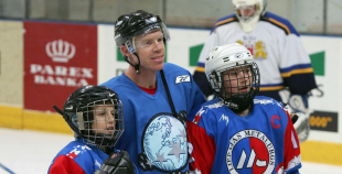 2004 NHL zvaigznes Rīgā