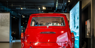 “Škoda 130 gadi” izstādē redzama arī 2021. gada PČ hokeja čempionāta elektroauto
