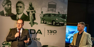 “Škoda 130 gadi” izstādē redzama arī 2021. gada PČ hokeja čempionāta elektroauto