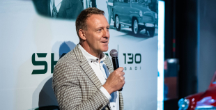 “Škoda 130 gadi” izstādē redzama arī 2021. gada PČ hokeja čempionāta elektroauto
