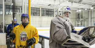 Latvijas U18 meiteņu hokeja izlases treniņš