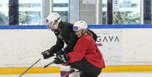 Latvijas U18 meiteņu hokeja izlases treniņš