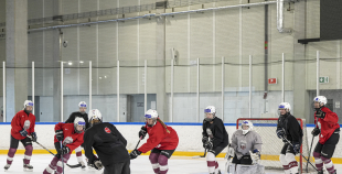 Latvijas U18 meiteņu hokeja izlases treniņš
