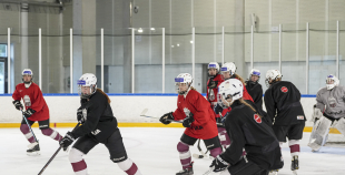 Latvijas U18 meiteņu hokeja izlases treniņš