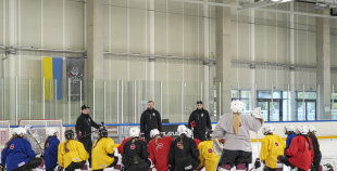 Latvijas U18 meiteņu hokeja izlases treniņš
