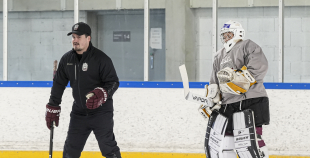 Latvijas U18 meiteņu hokeja izlases treniņš