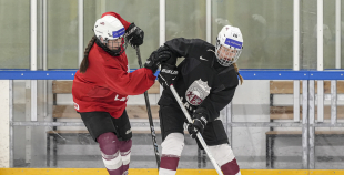 Latvijas U18 meiteņu hokeja izlases treniņš