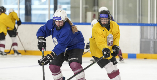 Latvijas U18 meiteņu hokeja izlases treniņš