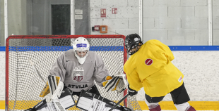 Latvijas U18 meiteņu hokeja izlases treniņš