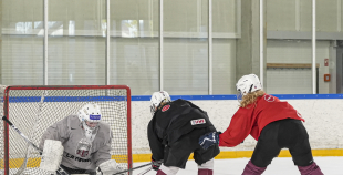 Latvijas U18 meiteņu hokeja izlases treniņš