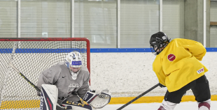 Latvijas U18 meiteņu hokeja izlases treniņš