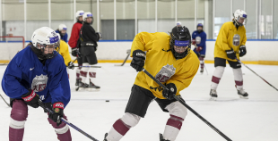Latvijas U18 meiteņu hokeja izlases treniņš