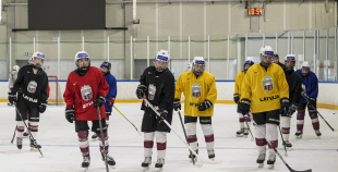 Latvijas U18 meiteņu hokeja izlases treniņš