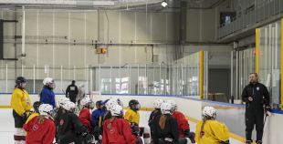 Latvijas U18 meiteņu hokeja izlases treniņš