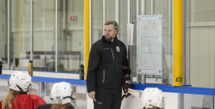 Latvijas U18 meiteņu hokeja izlases treniņš