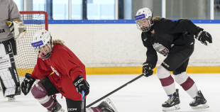 Latvijas U18 meiteņu hokeja izlases treniņš