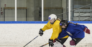 Latvijas U18 meiteņu hokeja izlases treniņš