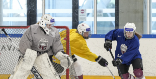 Latvijas U18 meiteņu hokeja izlases treniņš