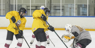 Latvijas U18 meiteņu hokeja izlases treniņš