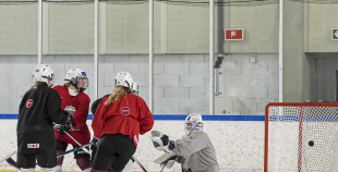 Latvijas U18 meiteņu hokeja izlases treniņš