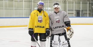 Latvijas U18 meiteņu hokeja izlases treniņš