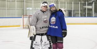 Latvijas U18 meiteņu hokeja izlases treniņš
