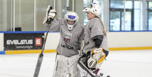 Latvijas U18 meiteņu hokeja izlases treniņš