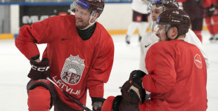 Latvijas hokeja izlases treniņš (09.12)