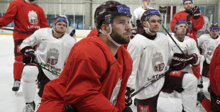 Latvijas hokeja izlases treniņš (09.12)