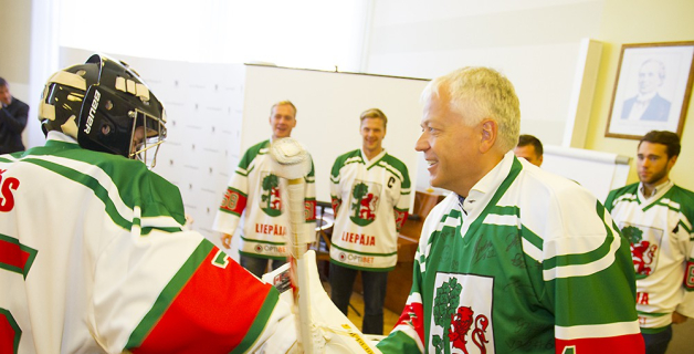 2014 Tiek prezentēts hokeja virslīgas klubs "Liepāja"