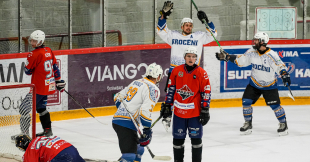 FOTO 1. Līga: "Prizma" - "Brocēni" 0:8