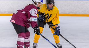 Latvijas U18 sieviešu hokeja izlase gatavojas PČ un pārbaudes spēlei ar Lietuvu