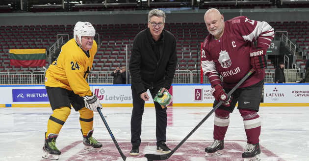 Latvijas veterānu izlase “Xiaomi Arēnā” aizvada spēli pret Lietuvas veterāniem