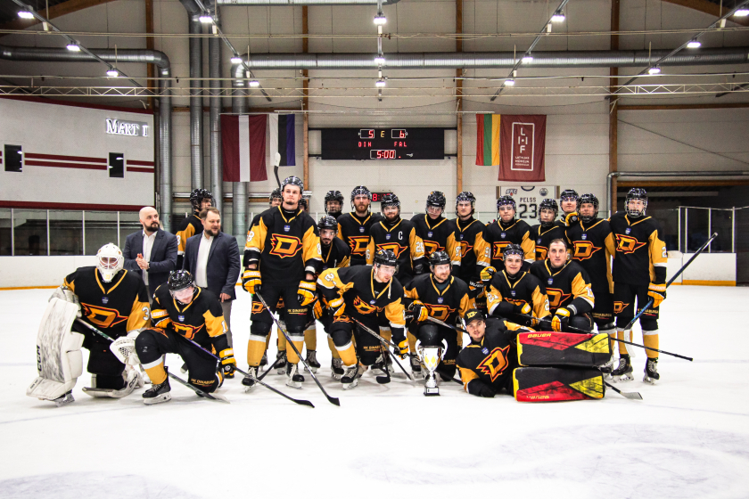 Daugavpils hokejisti triumfē 1. līgas regulārajā čempionātā