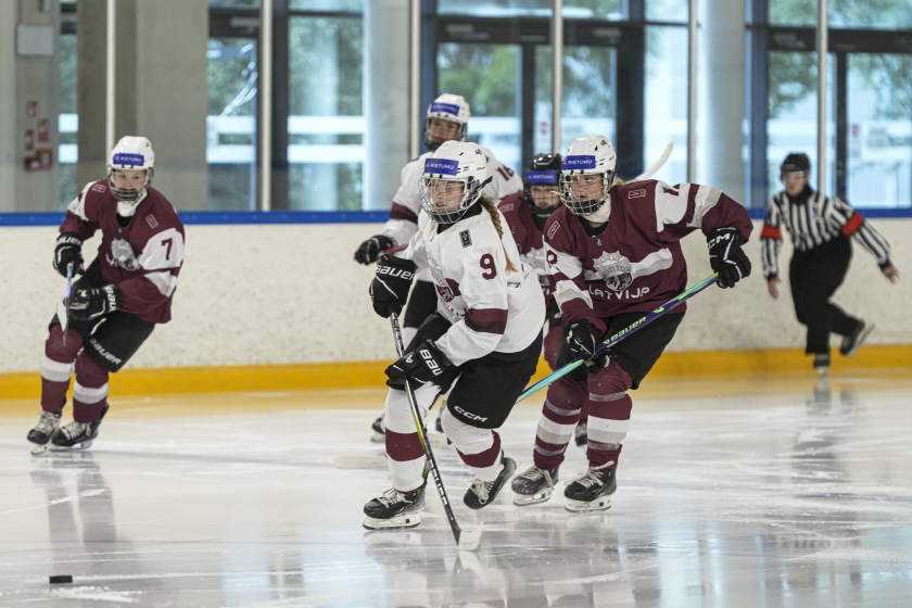Latvian U-18 women's national team candidates play each other's game