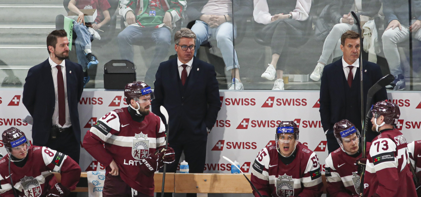 Latvijas nacionālā hokeja izlase piekāpjas Austrijas komandai
