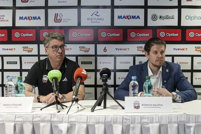 Preses konference ar ģenerālmenedžeri un galveno treneri