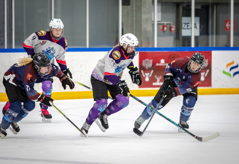 Sadalīta 7.-10. vieta Sieviešu hokeja attīstības līgā