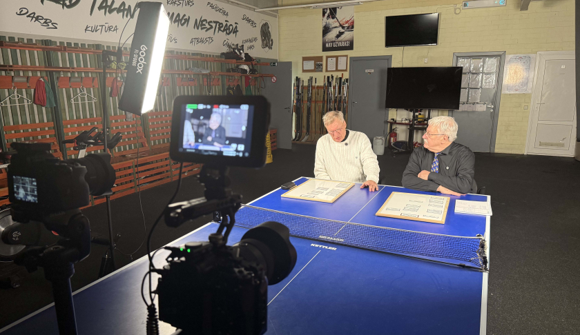 Uz ledus atkal kāps Latvijas hokeja leģendas